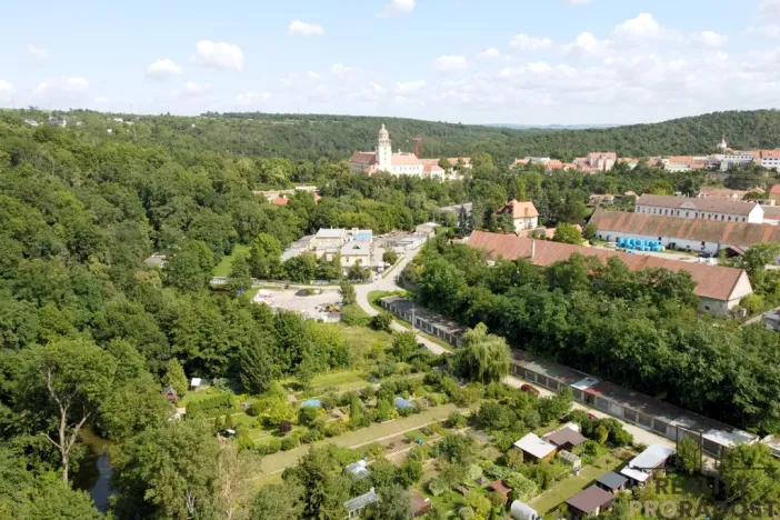 Prodej zahrady, Moravský Krumlov, 756 m2