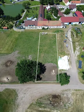 Prodej pozemku pro bydlení, Pištín, 1813 m2