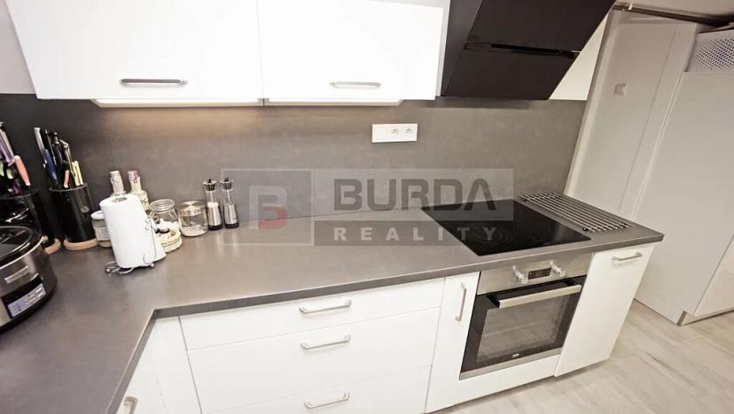 Prodej rodinného domu, Střemy, 240 m2