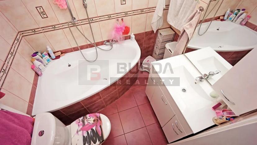 Prodej rodinného domu, Střemy, 240 m2