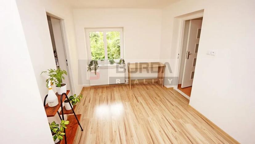 Prodej rodinného domu, Střemy, 240 m2