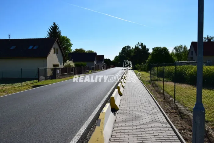 Prodej pozemku pro bydlení, Zlatá, 900 m2