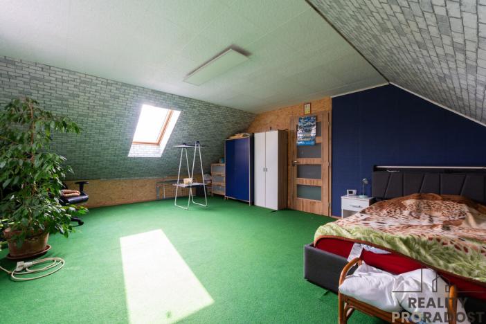 Prodej rodinného domu, Žerotín, 342 m2