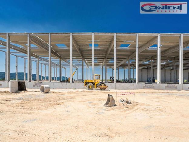 Pronájem výrobních prostor, Hrušky, Polní, 12208 m2