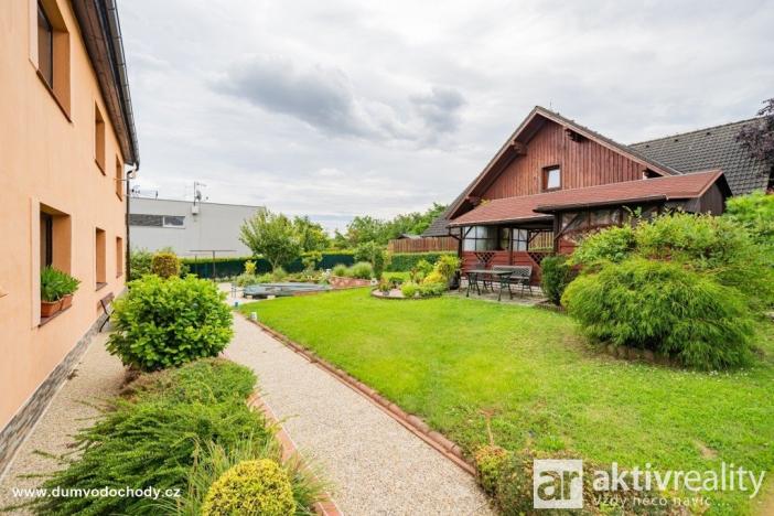 Prodej rodinného domu, Vodochody, 225 m2