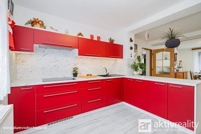 Prodej rodinného domu, Vodochody, 225 m2