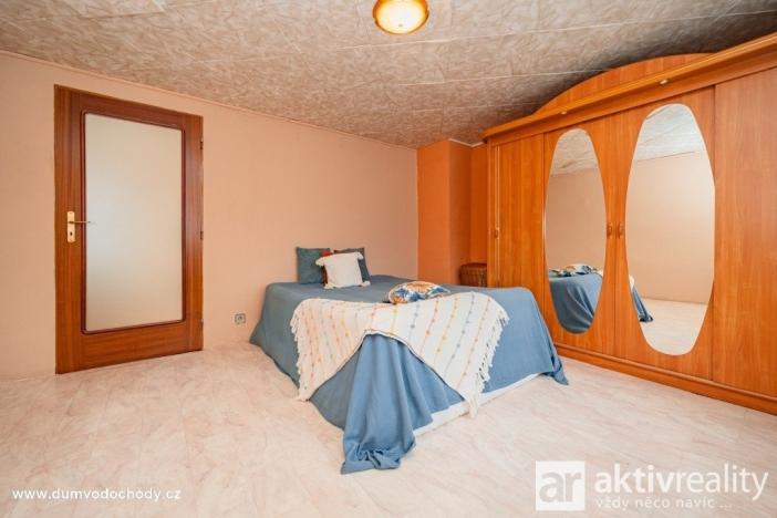 Prodej rodinného domu, Vodochody, 225 m2