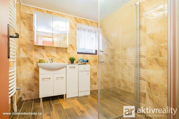 Prodej rodinného domu, Vodochody, 225 m2