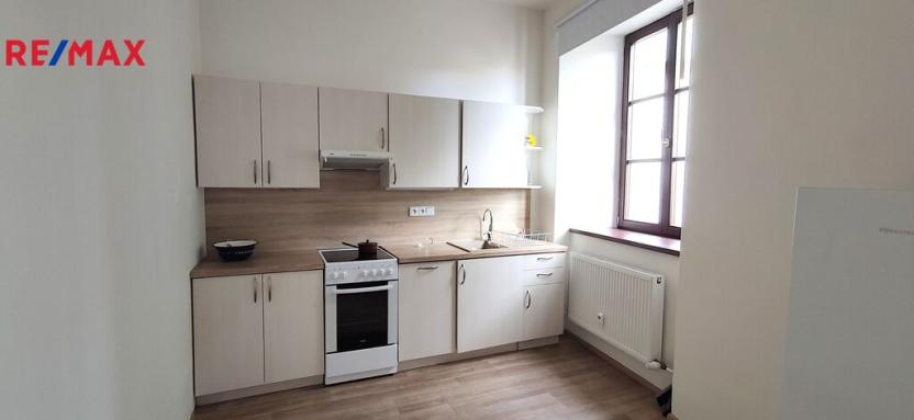 Pronájem bytu 2+kk, Bruntál, Opletalova, 58 m2