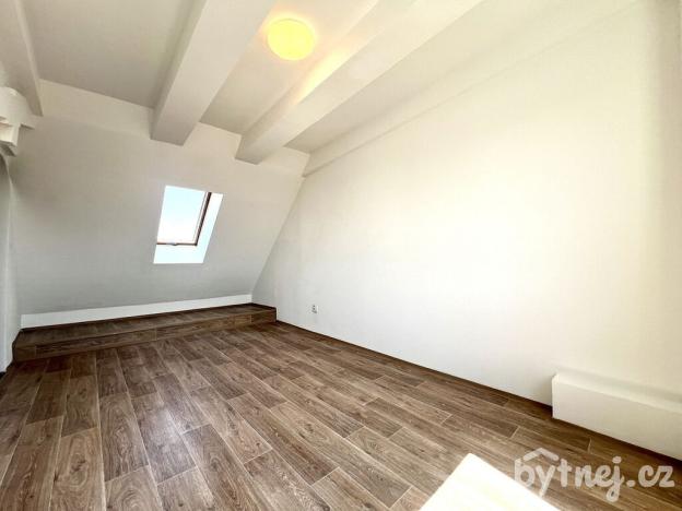 Pronájem bytu 2+1, Olomouc - Hodolany, Rejskova, 66 m2