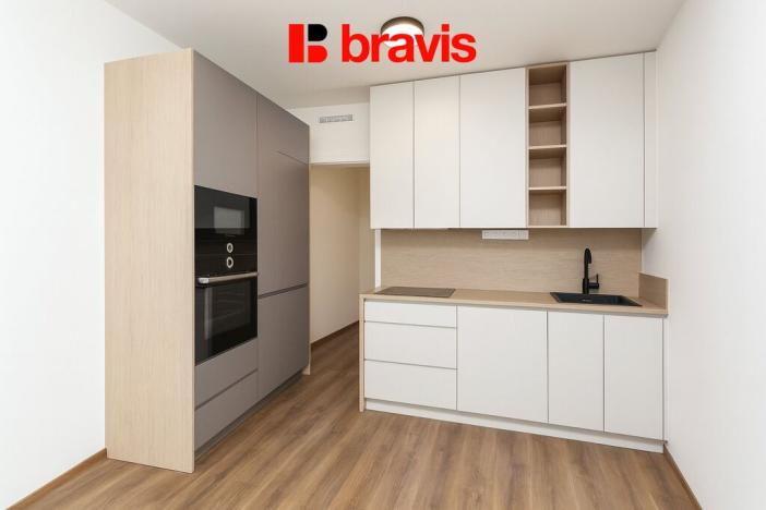 Pronájem bytu 1+kk, Brno - Komín, Bystrcká, 37 m2
