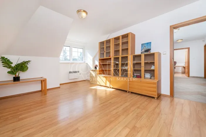 Prodej rodinného domu, Praha - Stodůlky, Průhonek, 350 m2