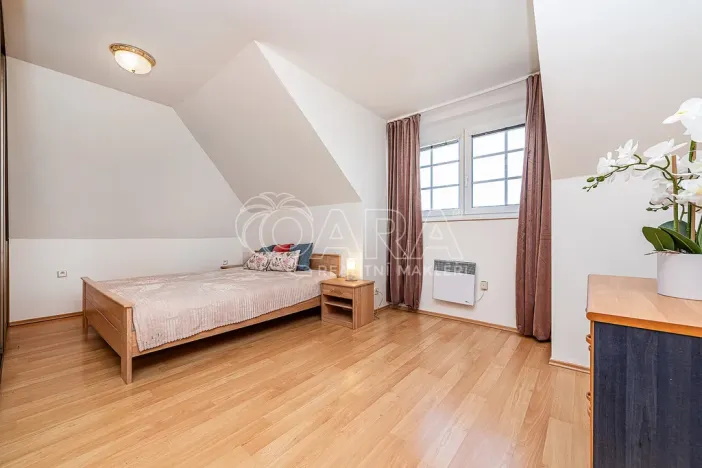 Prodej rodinného domu, Praha - Stodůlky, Průhonek, 350 m2