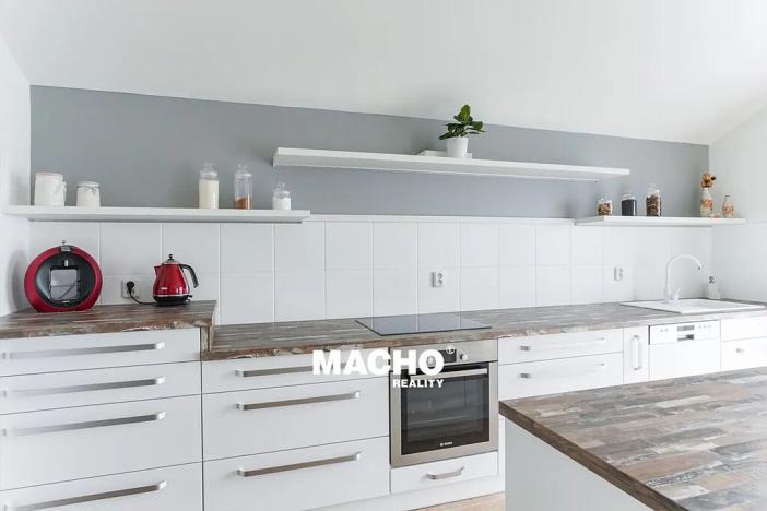 Prodej rodinného domu, Kostelec u Křížků, 353 m2