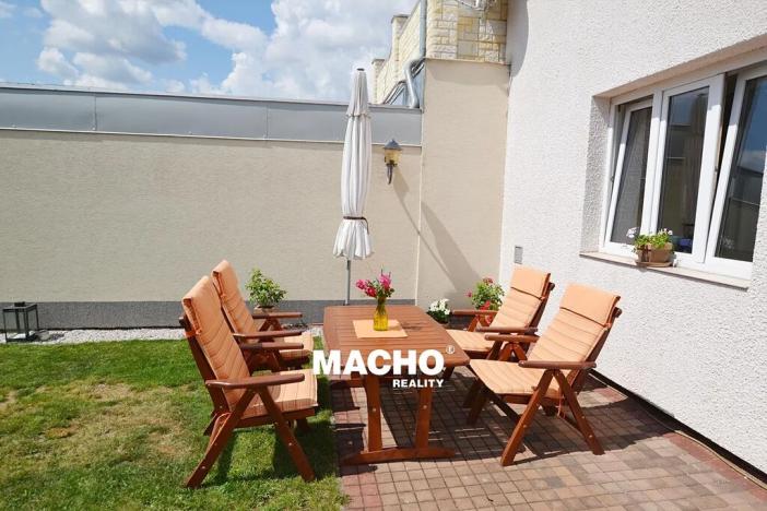 Prodej rodinného domu, Kostelec u Křížků, 353 m2