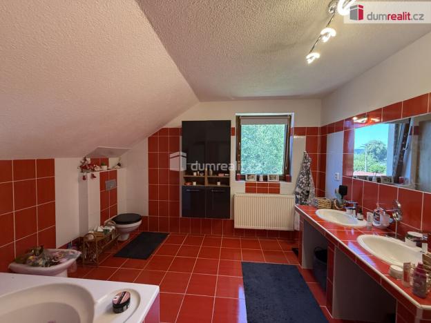 Prodej rodinného domu, Tři Sekery - Krásné, 180 m2