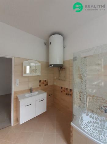 Pronájem bytu 1+1, Trhové Sviny, Husova, 40 m2