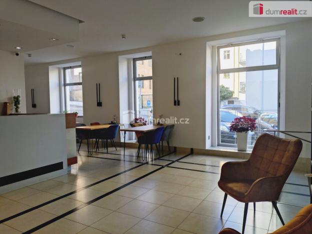 Pronájem kanceláře, Praha, Žerotínova, 48 m2