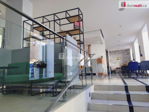 Pronájem kanceláře, Praha, Žerotínova, 48 m2