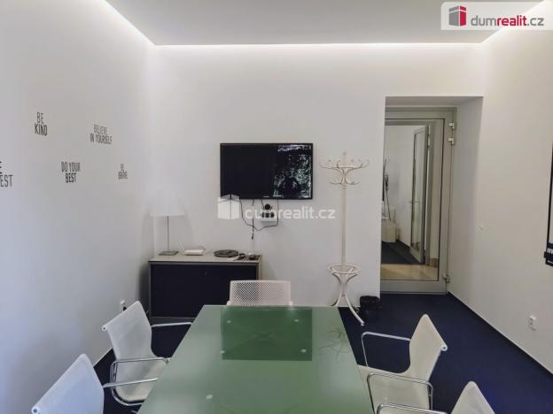 Pronájem kanceláře, Praha, Žerotínova, 21 m2