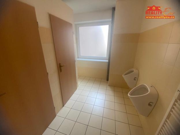 Pronájem kanceláře, Náchod, Raisova, 40 m2