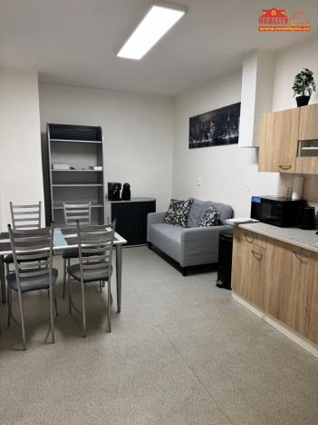 Pronájem kanceláře, Náchod, Raisova, 40 m2