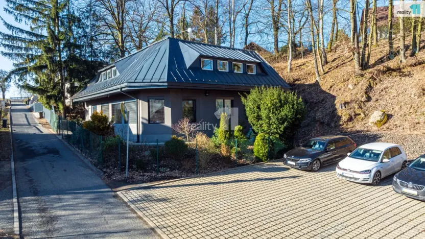 Prodej kanceláře, Liberec - Liberec XXV-Vesec, Lomová, 377 m2