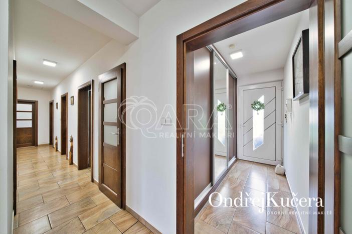 Prodej rodinného domu, Kostelec nad Labem, K Jahodovce, 140 m2