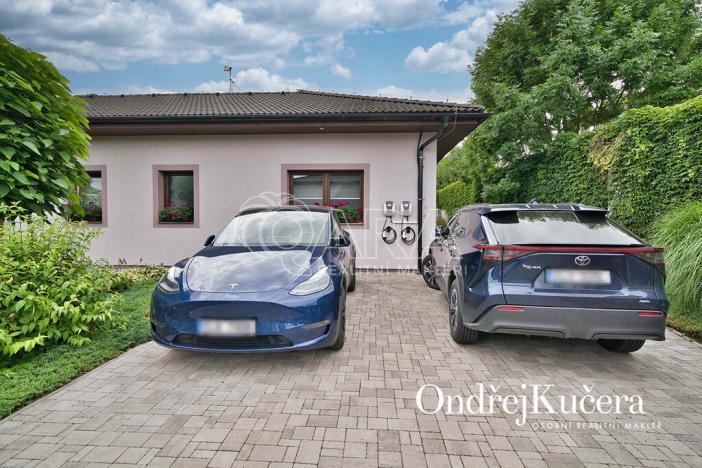 Prodej rodinného domu, Kostelec nad Labem, K Jahodovce, 140 m2