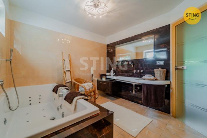 Prodej rodinného domu, Krnov, Palackého, 300 m2