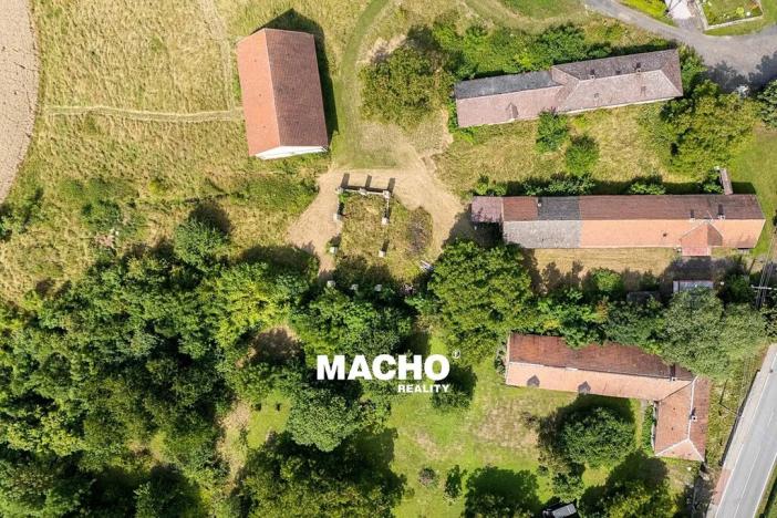 Prodej zemědělské usedlosti, Veliš, 335 m2