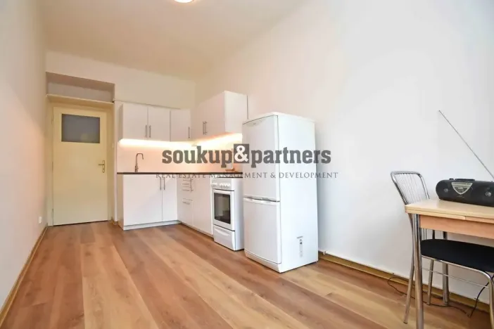 Pronájem bytu 2+kk, Praha - Strašnice, Černokostelecká, 41 m2