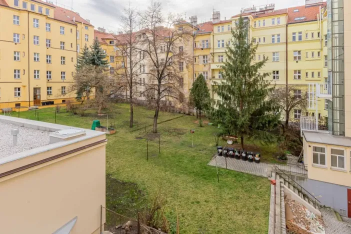 Pronájem bytu 1+1, Praha - Nusle, U Pernštejnských, 29 m2