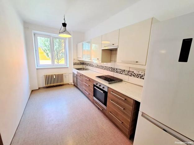 Pronájem bytu 2+1, Hradec Králové, Puškinova, 60 m2