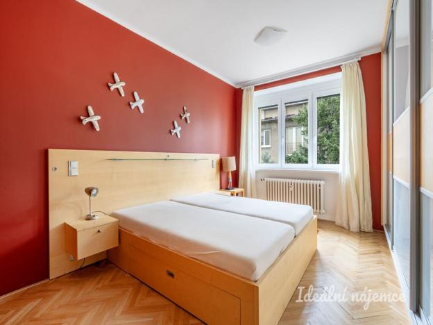 Pronájem bytu 3+1, Praha - Podolí, Na hřebenech II, 82 m2