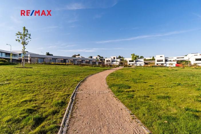 Prodej pozemku pro bydlení, Praha - Lysolaje, Podholí, 1353 m2