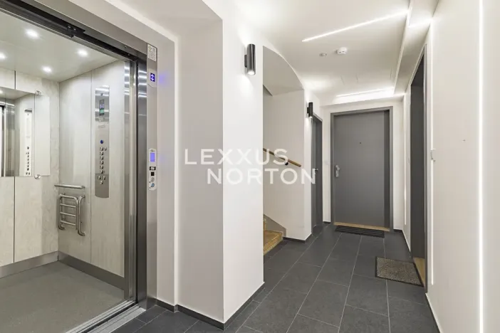 Pronájem bytu 1+kk, Praha - Nusle, Na Topolce, 27 m2