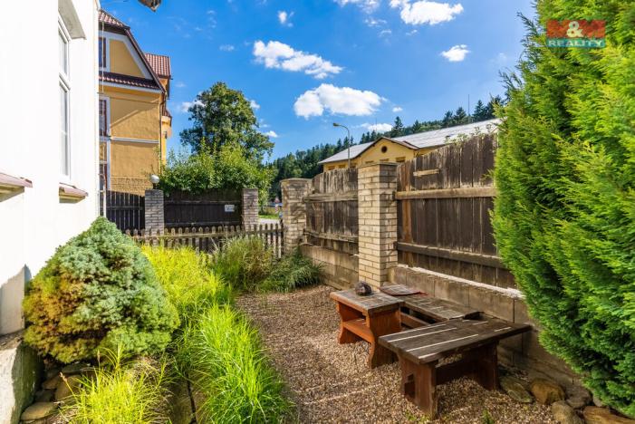 Prodej rodinného domu, Jablonec nad Jizerou, 420 m2