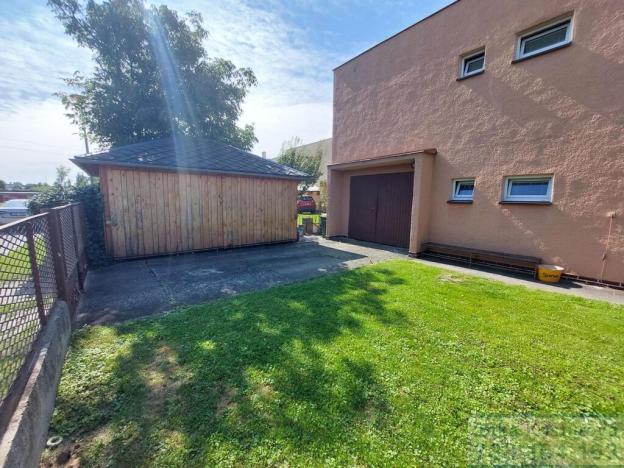 Prodej rodinného domu, Krnov - Pod Bezručovým vrchem, Družstevní, 280 m2