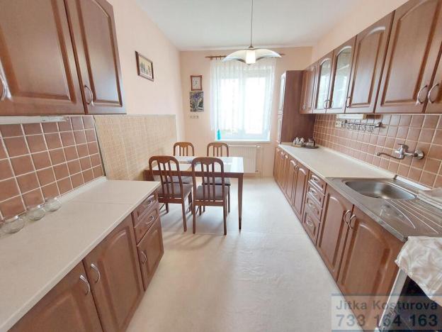 Prodej rodinného domu, Krnov - Pod Bezručovým vrchem, Družstevní, 280 m2