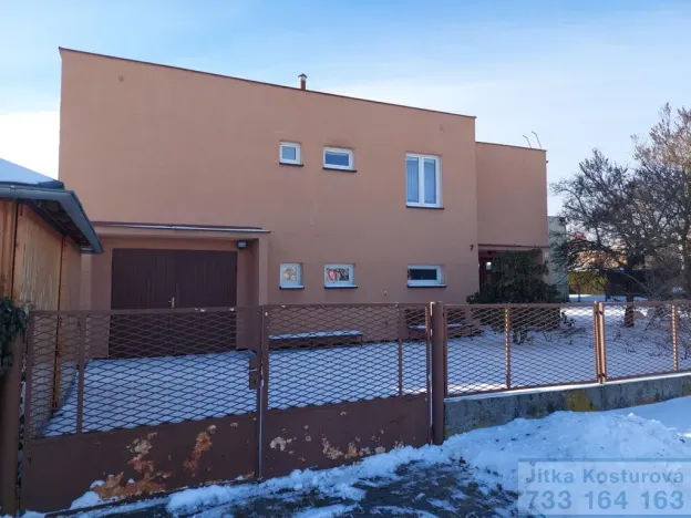 Prodej rodinného domu, Krnov - Pod Bezručovým vrchem, Družstevní, 280 m2