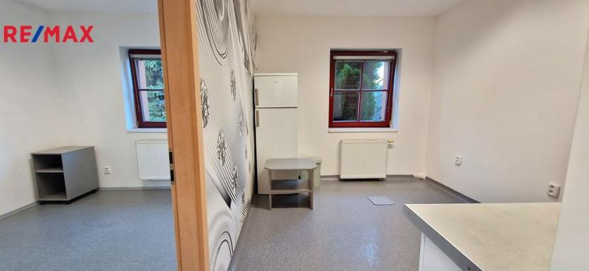 Pronájem obchodního prostoru, Zeleneč, K Potoku, 83 m2