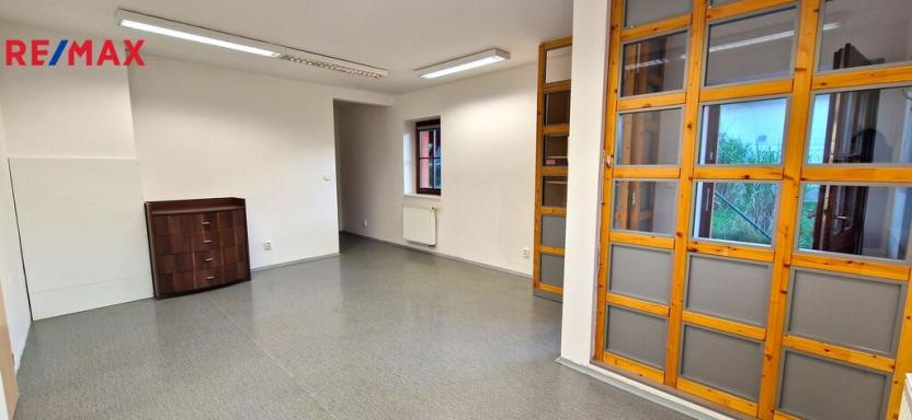 Pronájem obchodního prostoru, Zeleneč, K Potoku, 83 m2