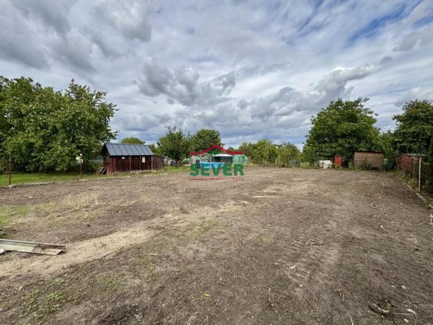Prodej zahrady, Louny, 475 m2