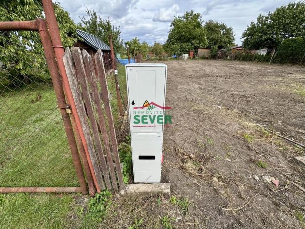 Prodej zahrady, Louny, 475 m2