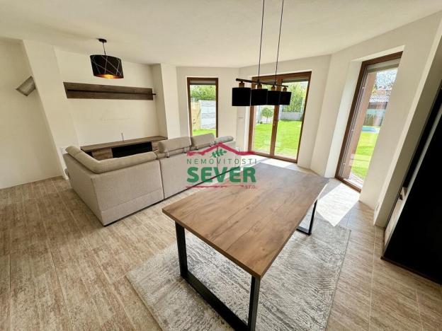 Prodej rodinného domu, Praha - Újezd nad Lesy, Novosibřinská, 220 m2