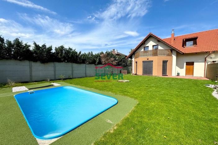 Prodej rodinného domu, Praha - Újezd nad Lesy, Novosibřinská, 220 m2