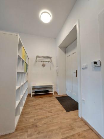 Pronájem bytu 2+kk, Hradec Králové, Škroupova, 71 m2