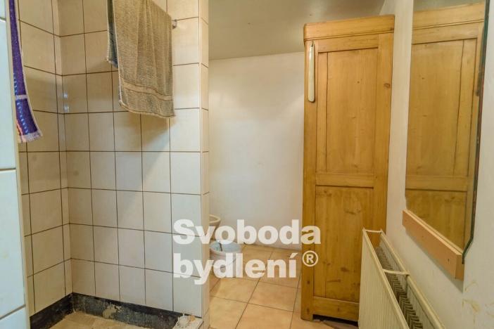 Prodej komerční nemovitosti, Hostomice, Ferrerova, 750 m2