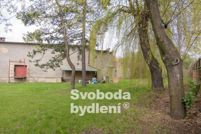 Prodej komerční nemovitosti, Hostomice, Ferrerova, 750 m2